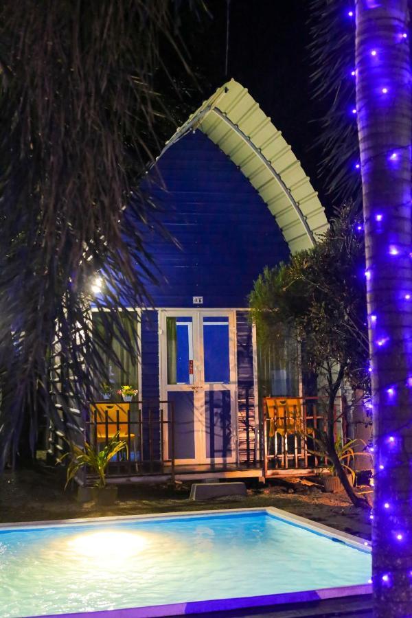 Airport Residence Inn Katunayake Exterior photo